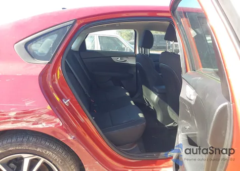 2024 Kia Forte Lxs z USA, uszkodzony, nr VIN 3KPF24AD7RE726441